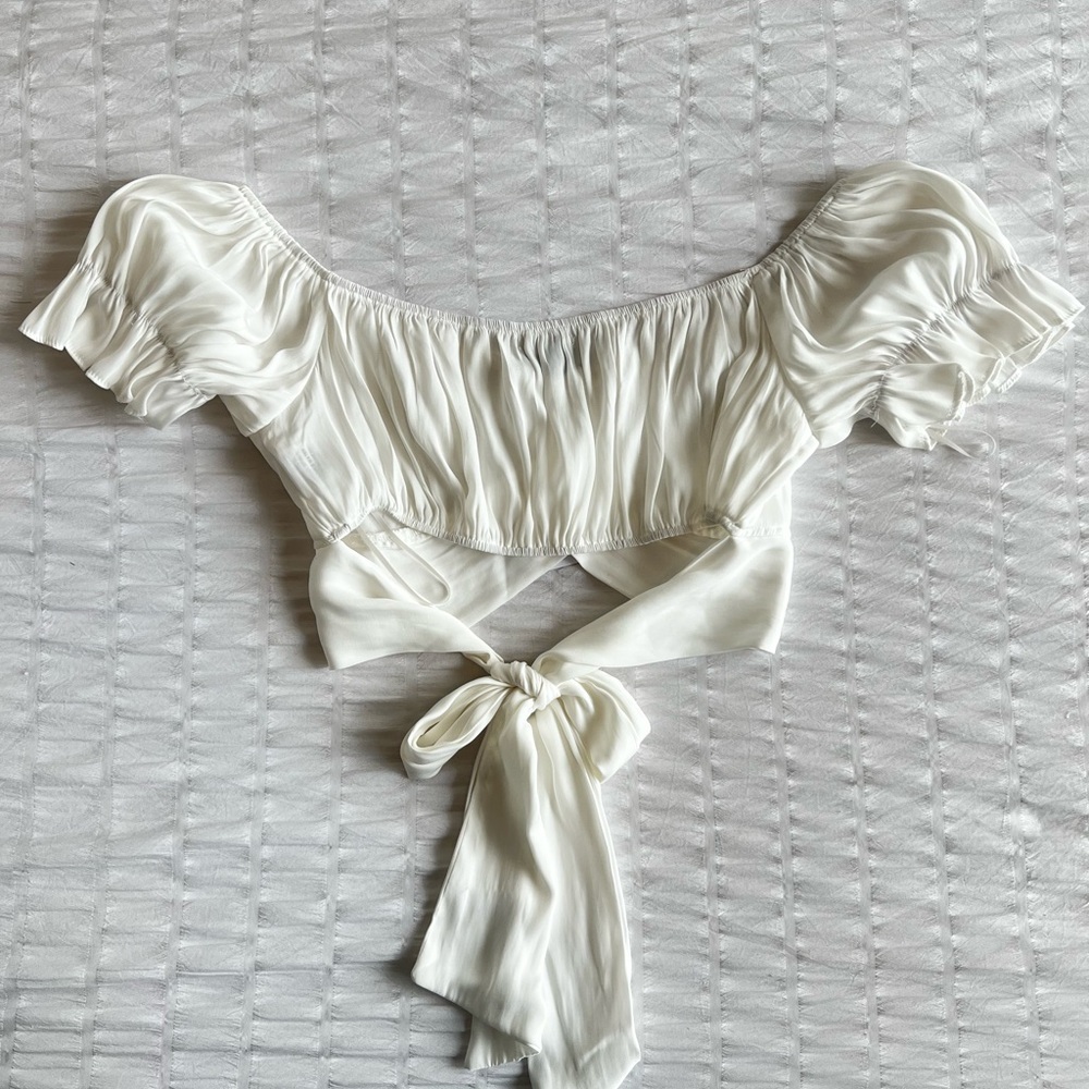 Hazel Boutique Over the Shoulder Crop Top - Picture 5 of 10